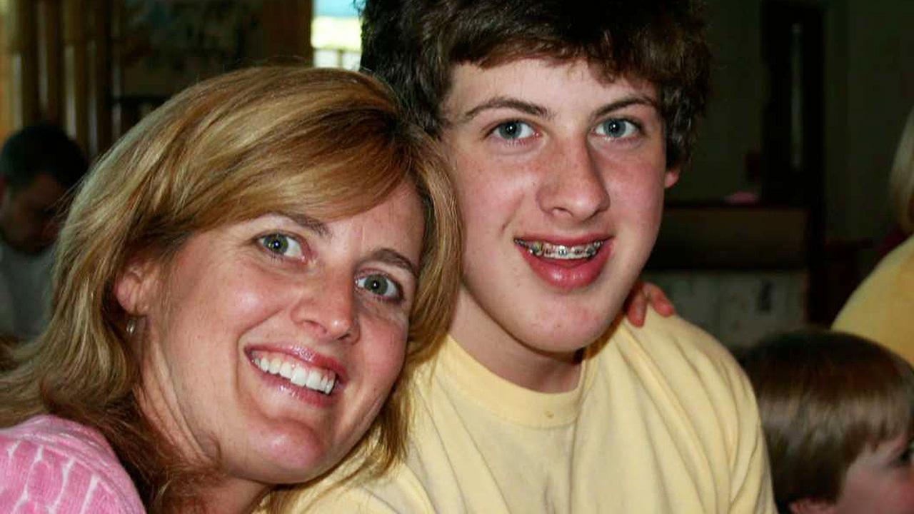 Mom who lost son to overdose visits White House