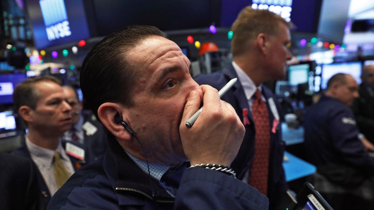 Dow Falls During Four-day Losing Streak | Fox News Video