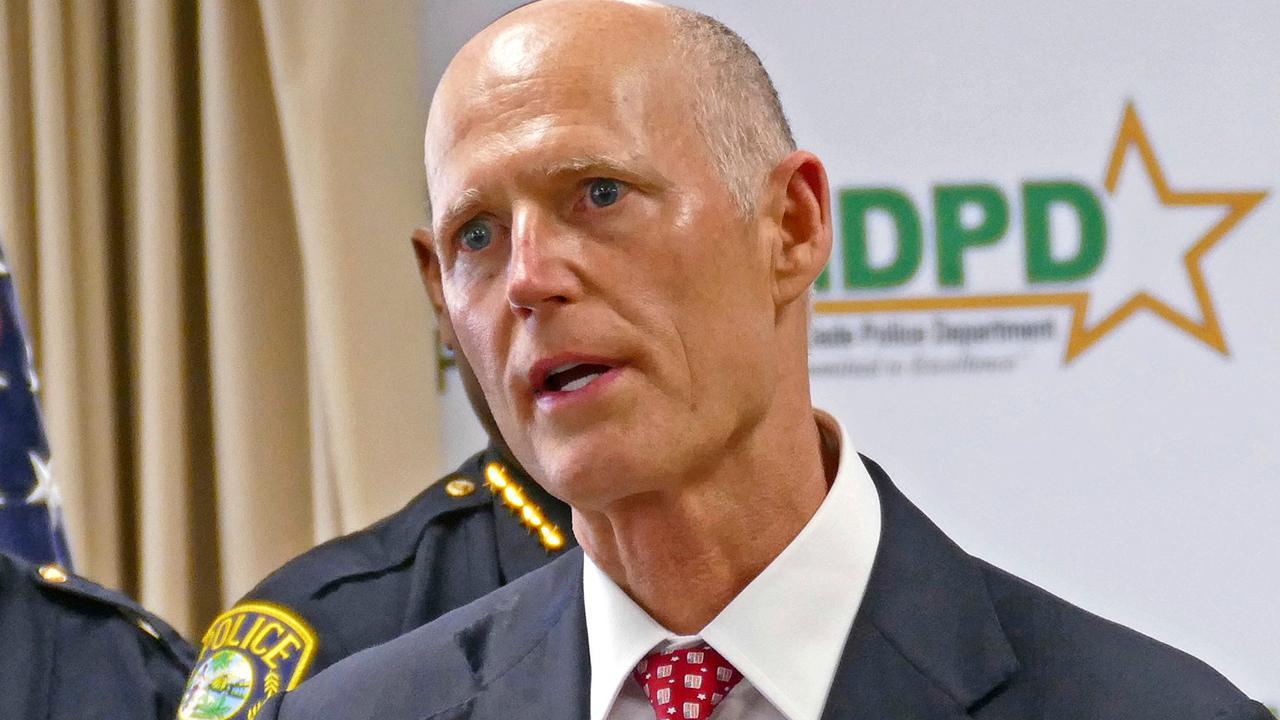 Gov. Scott signs bill that raises minimum age to buy rifles