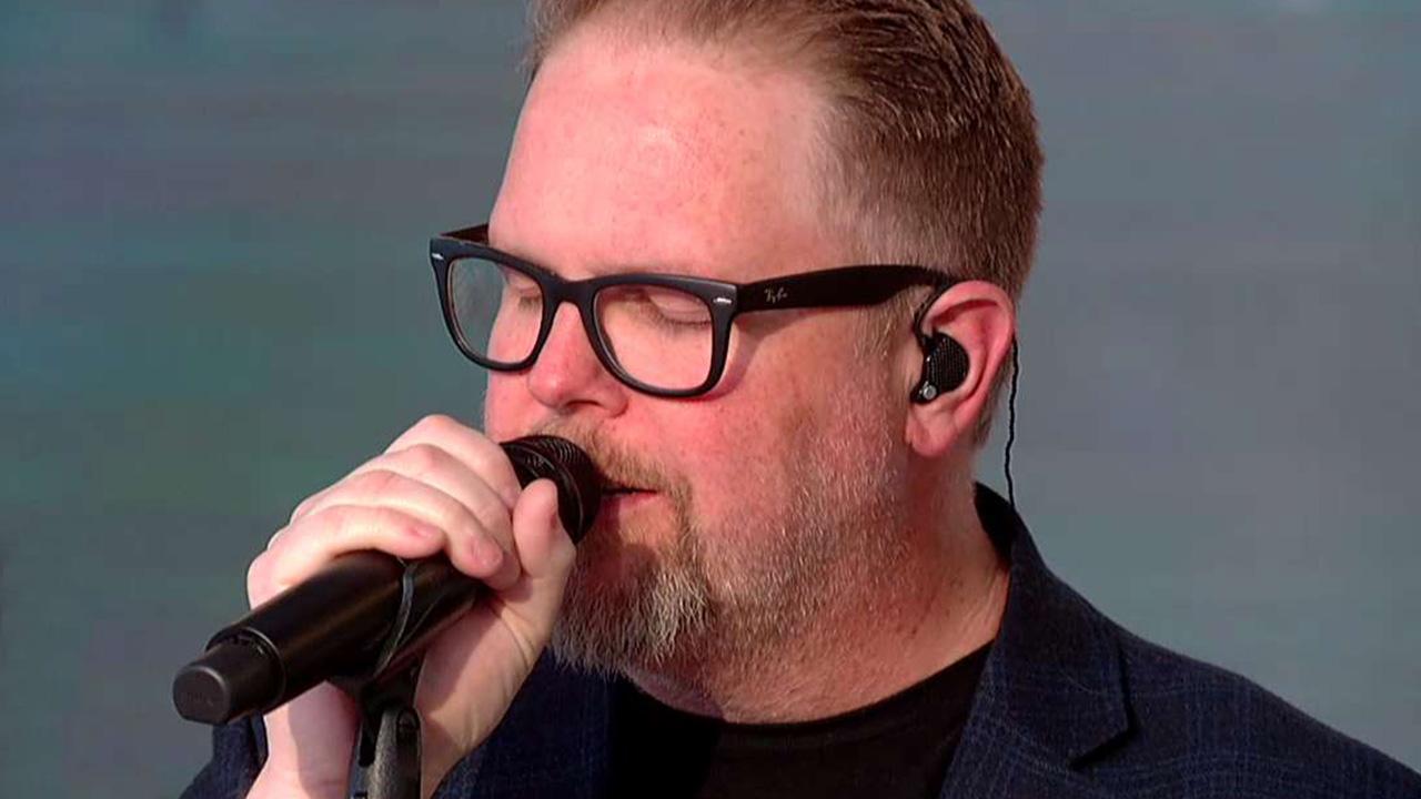 MercyMe performs 'I Can Only Imagine'