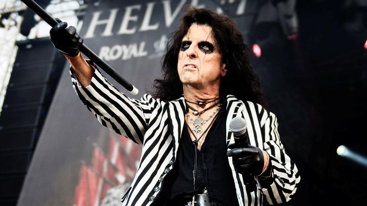 Alice Cooper says faith helped him overcome his alcoholism