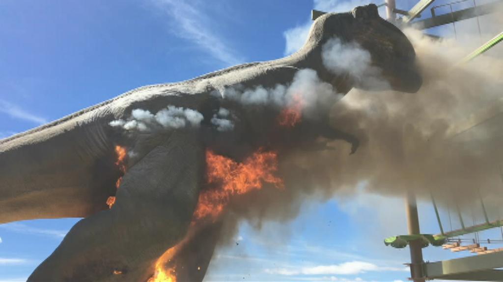 Animatronic T-Rex catches fire in Colorado 