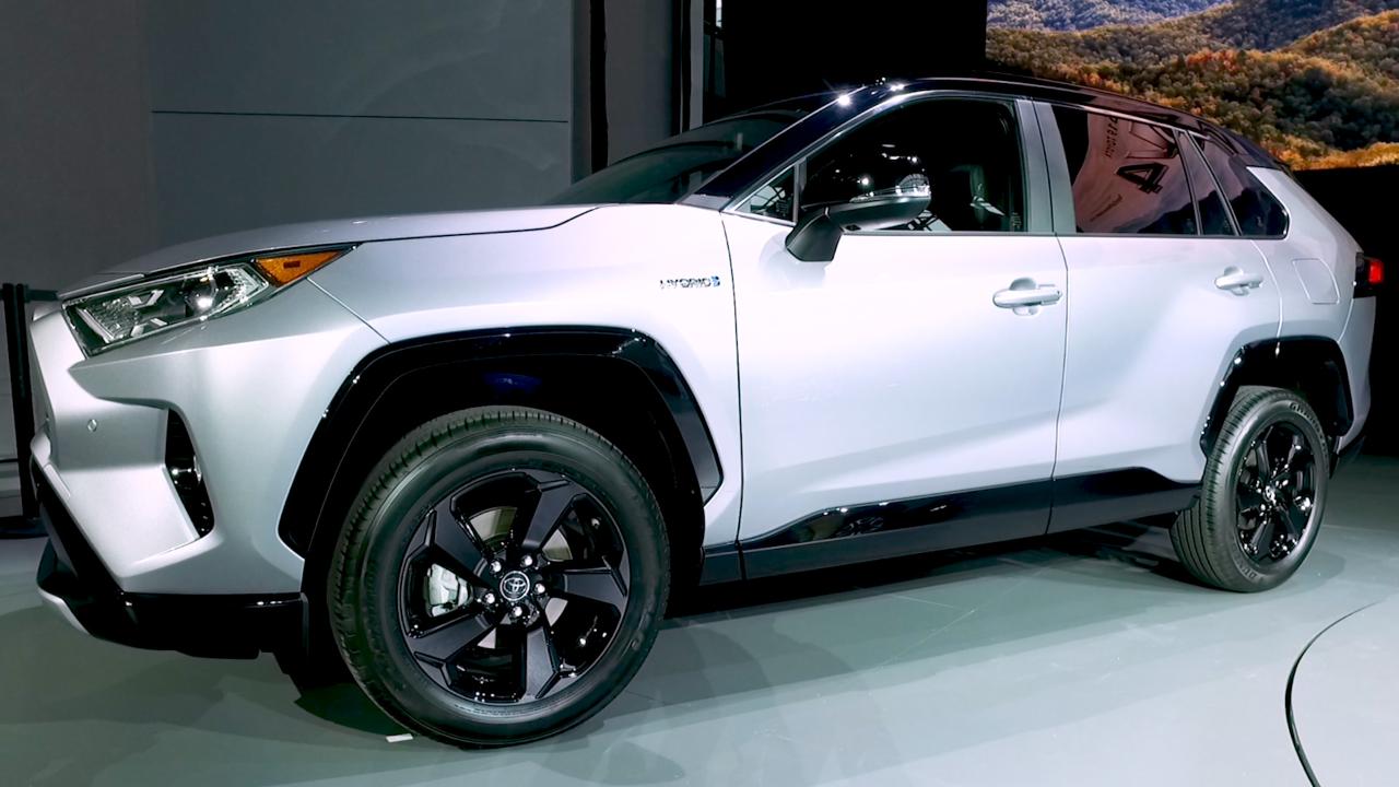 The 2019 Toyota Rav4 is a tough looking trucklet