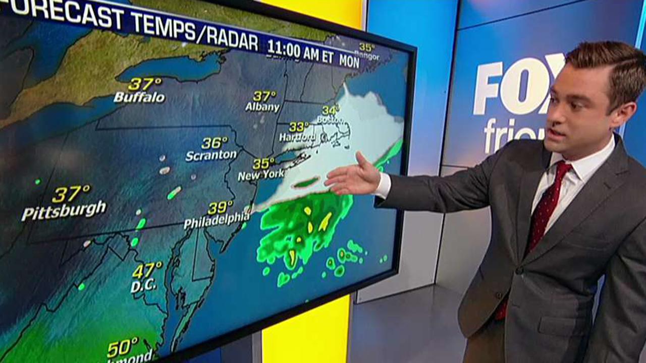 Spring snow storm hits the Northeast