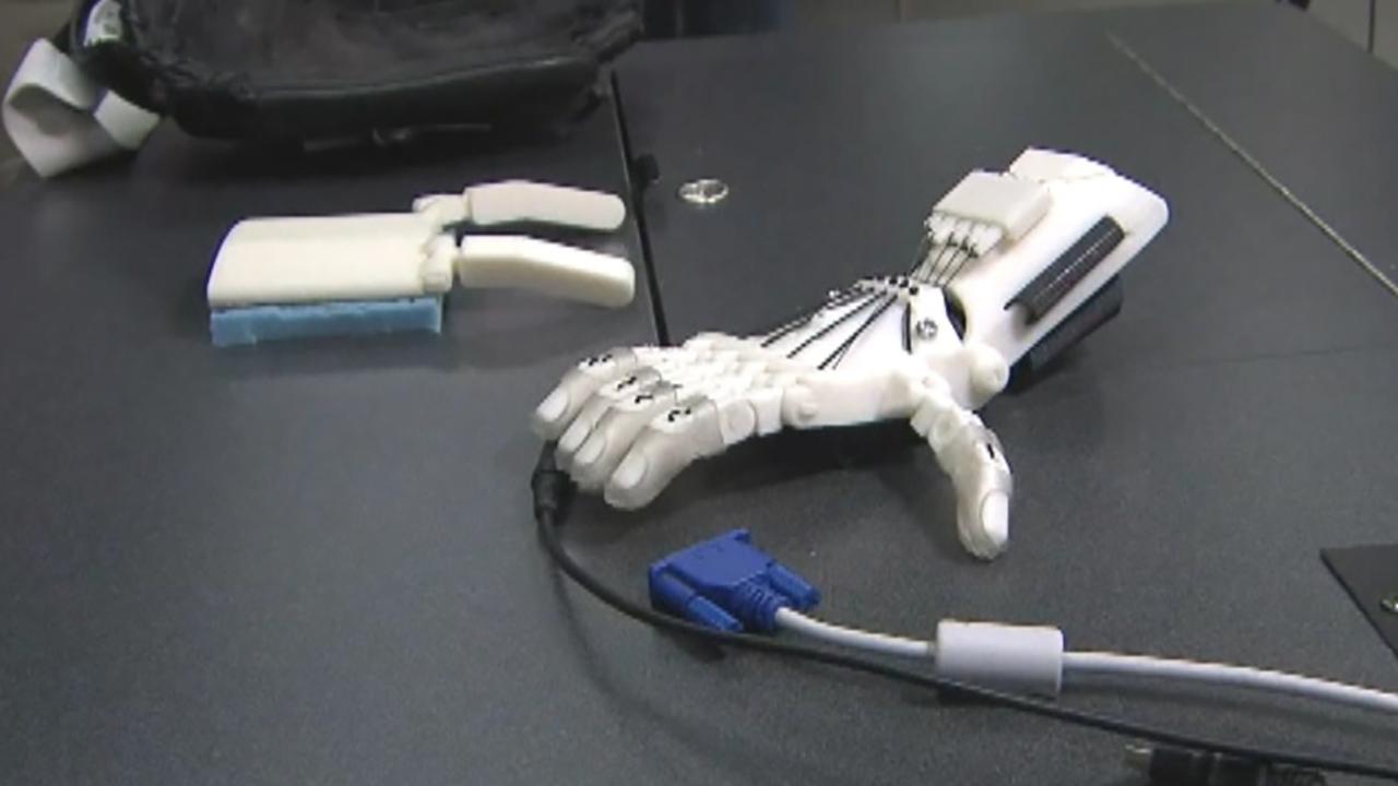 Students build prosthetic hand for veteran in need 