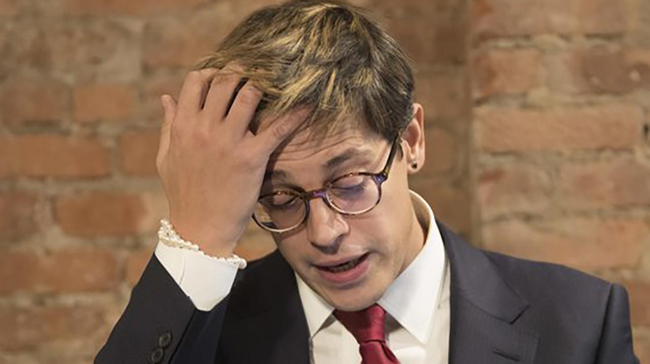 Milo Yiannopoulos driven out of bar by mob