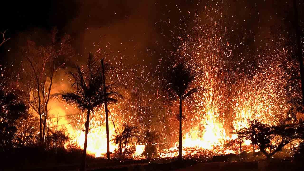 Hawaii eruption destroys 26 homes