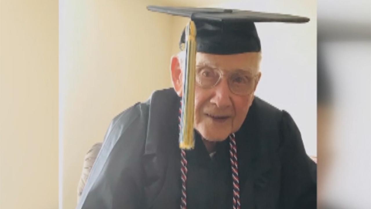 World War II veteran gets his degree