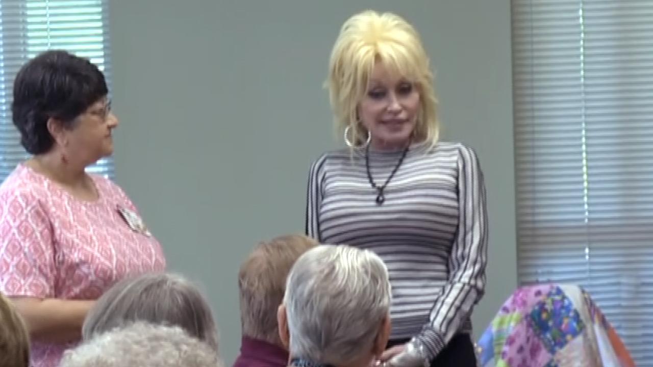 Dolly Parton surprises fans at senior home