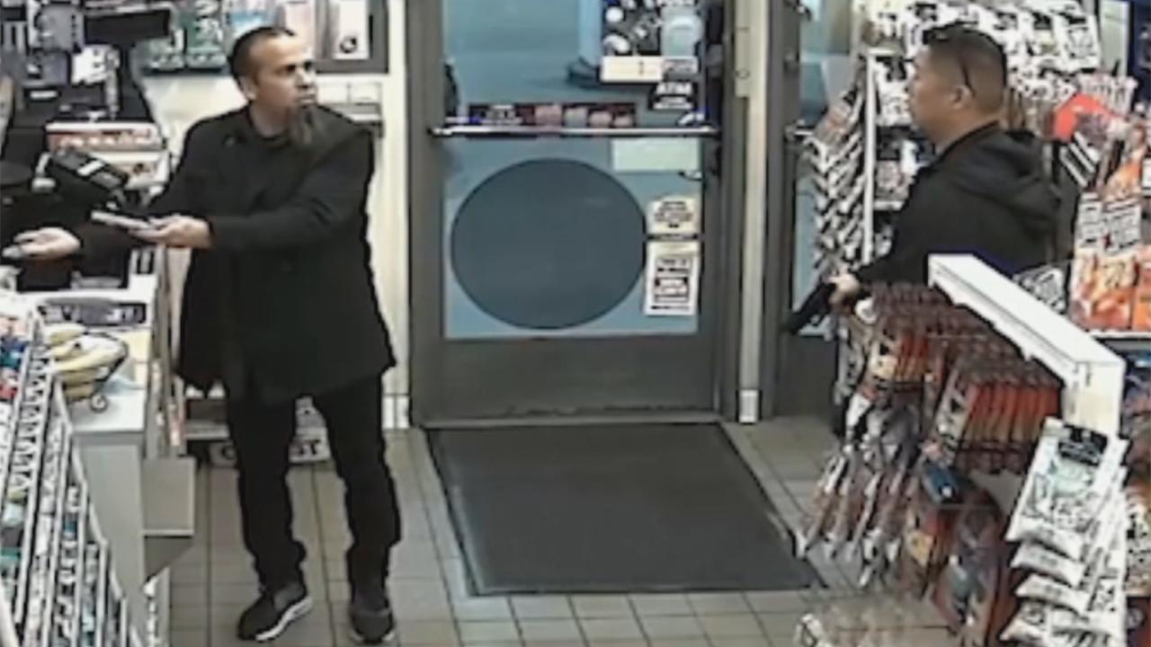 Off-duty cop draws gun on man buying Mentos at gas station