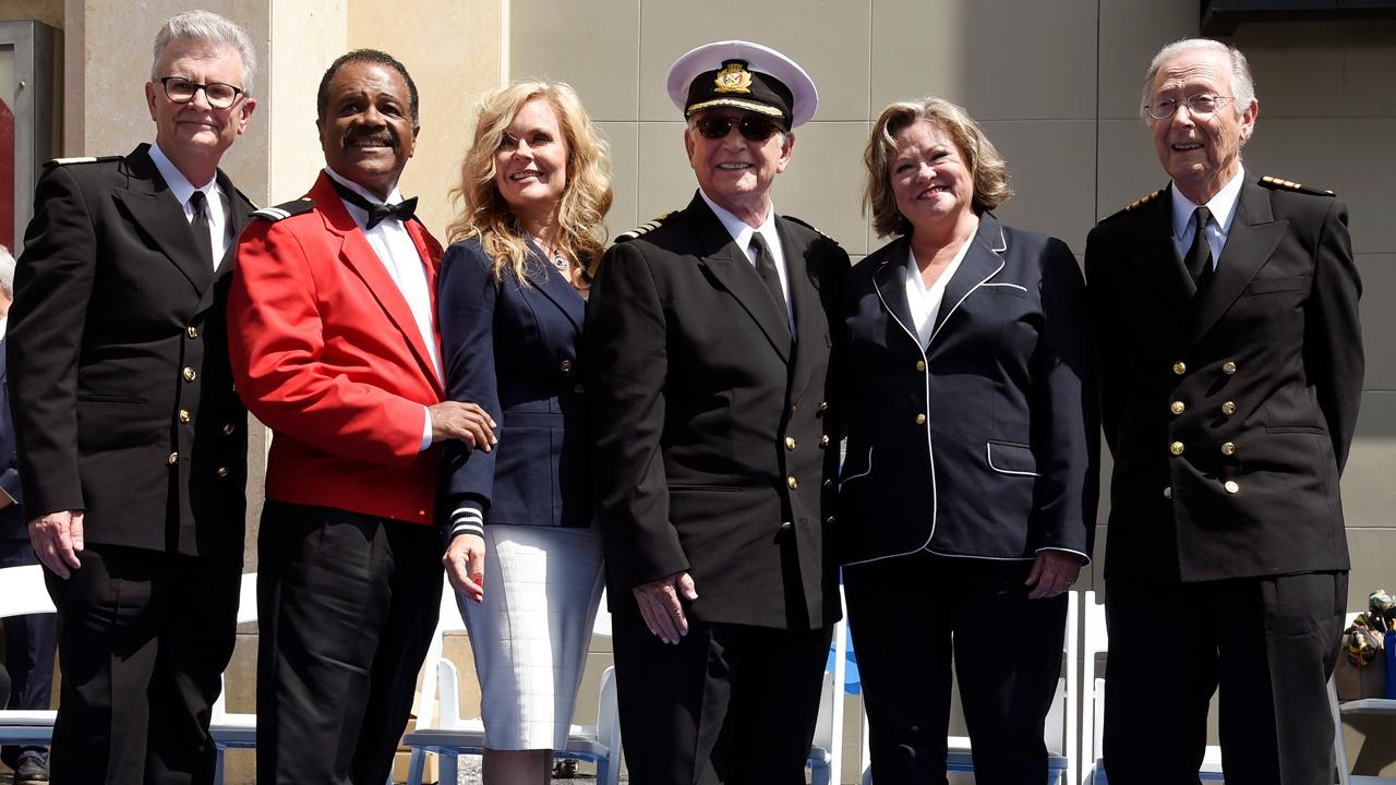 'The Love Boat' cast reunites 