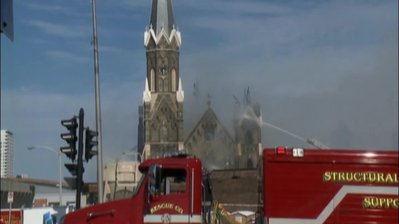 Fire crews battle blaze at historic Milwaukee church