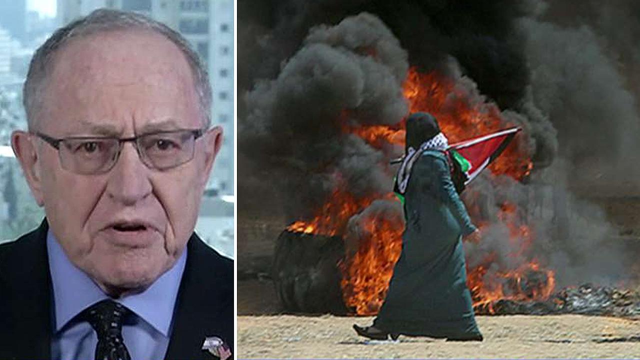 Dershowitz: Media incentivize Hamas with biased reporting