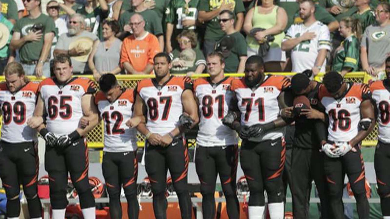 NFL: All personnel on field must stand for the anthem