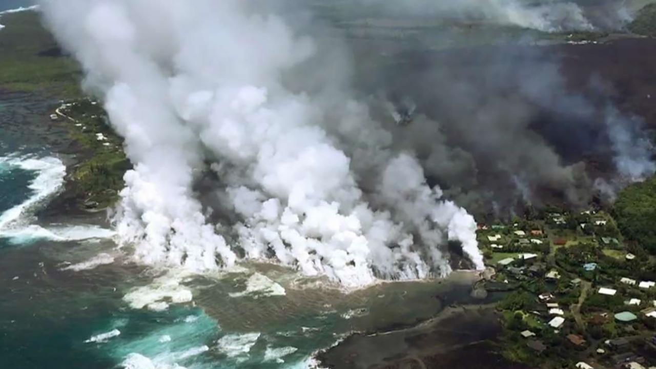 Lava flow from Kilauea fills Kapoho Bay