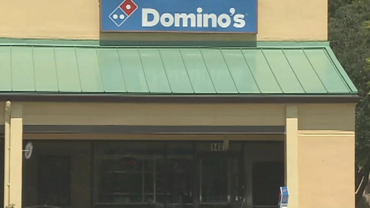Domino's employee calls customer racial slur during argument