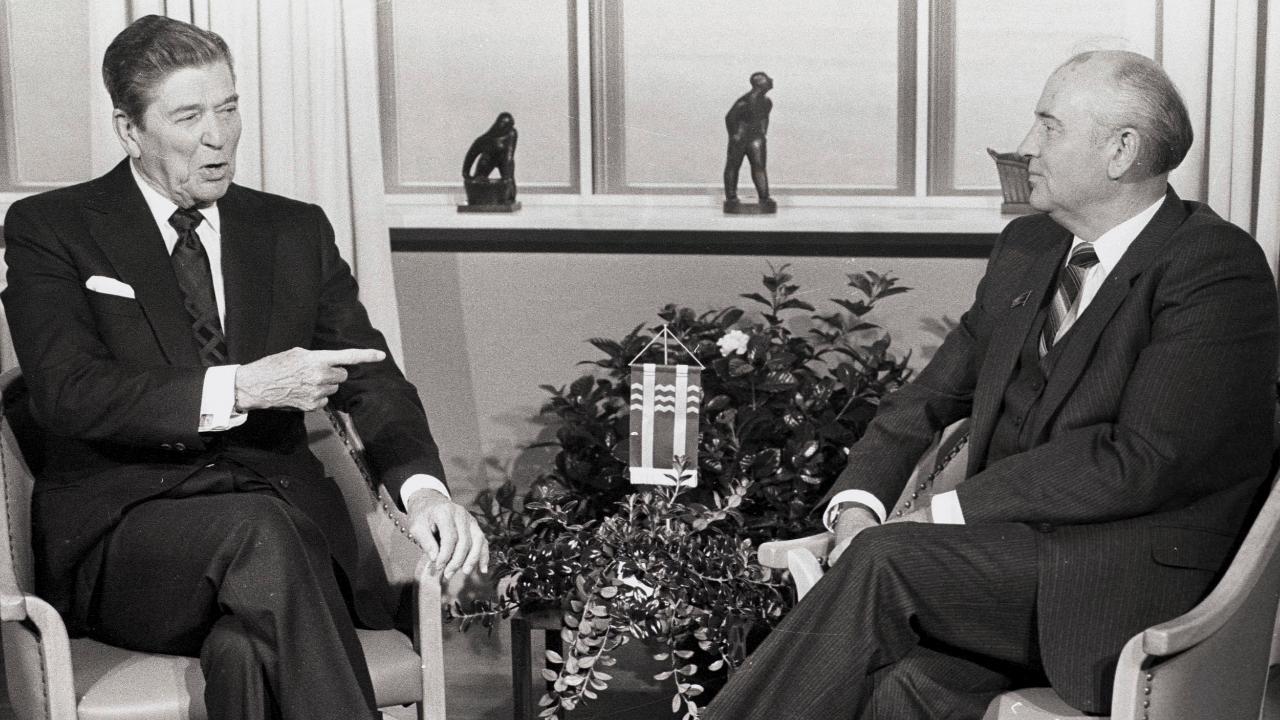 Chris Wallace compares NoKo summit to Reagan, Gorbachev