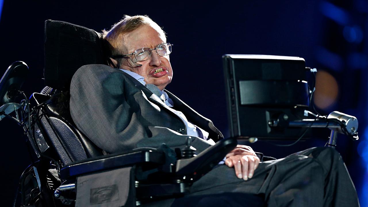 Stephen Hawking’s voice to be beamed into space 