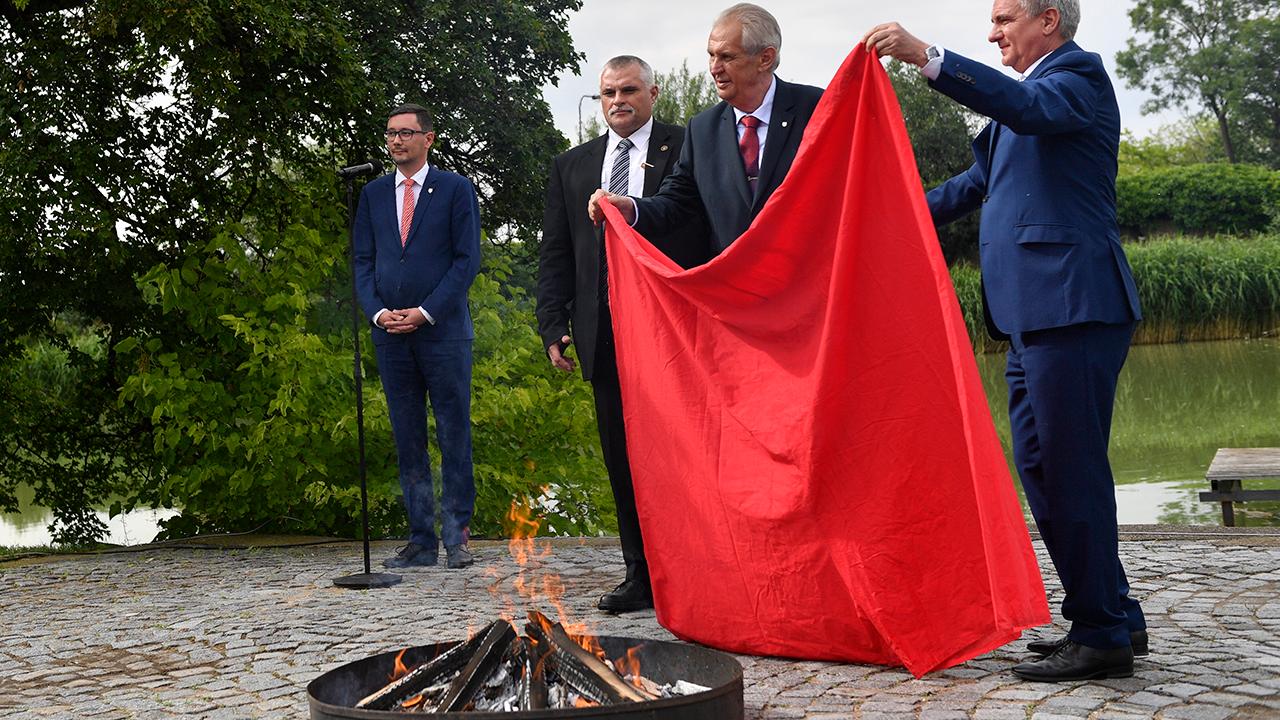 Czech president calls news conference to burn huge underwear