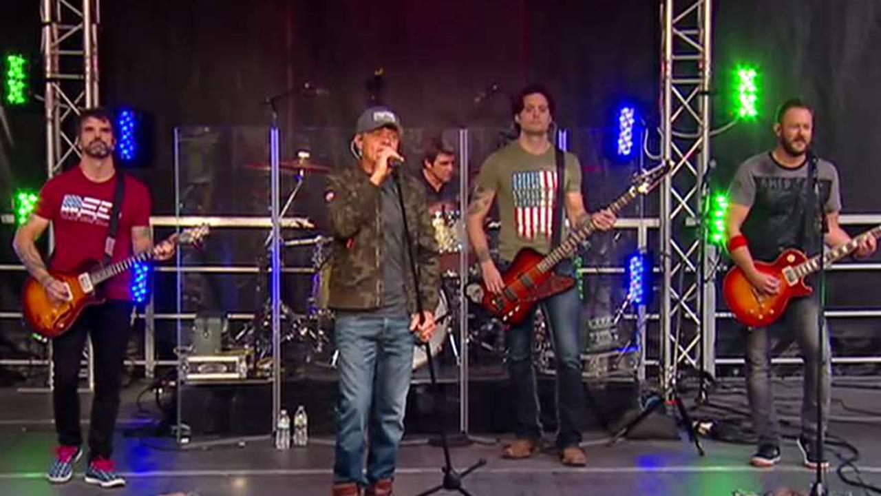 3 Doors Down performs 'Here without You'