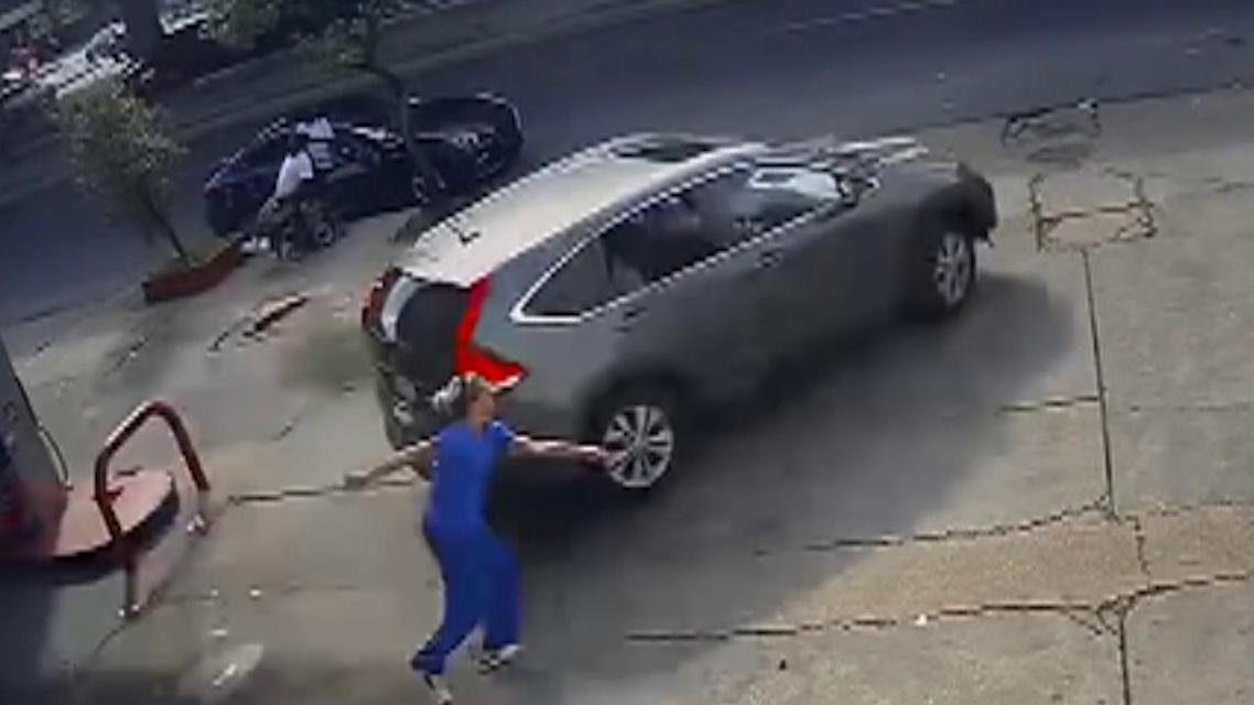 Raw video: Car stolen from gas station in New Orleans