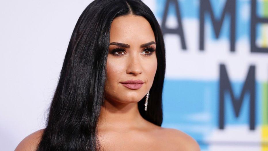  Demi Lovato reveals she's no longer 'Sober'