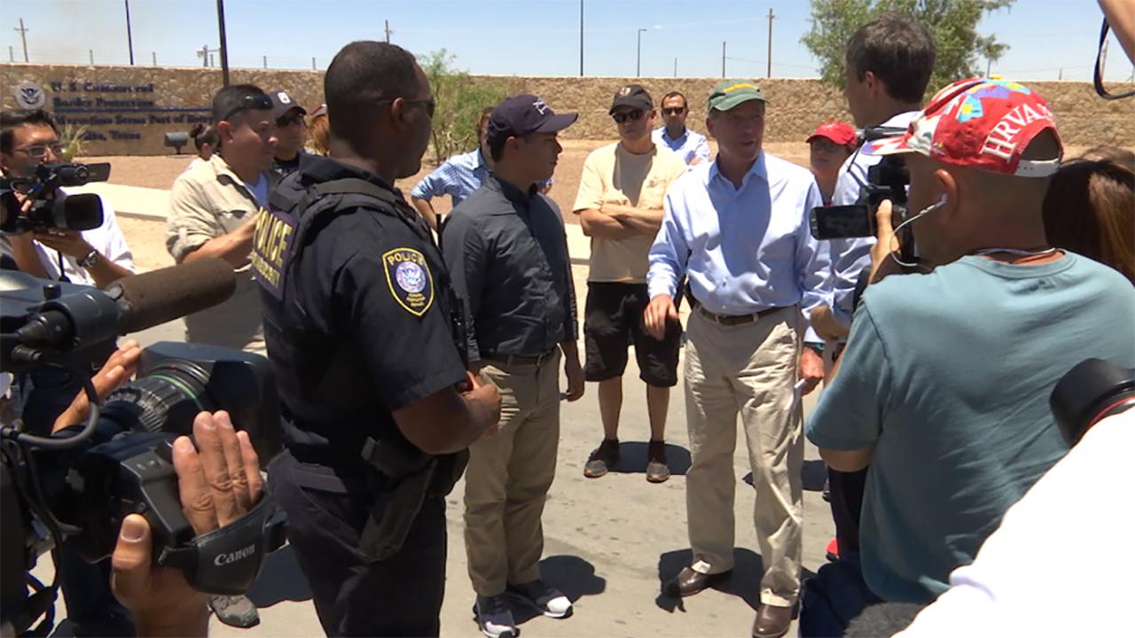 Texas lawmakers tour tent city along Mexico border