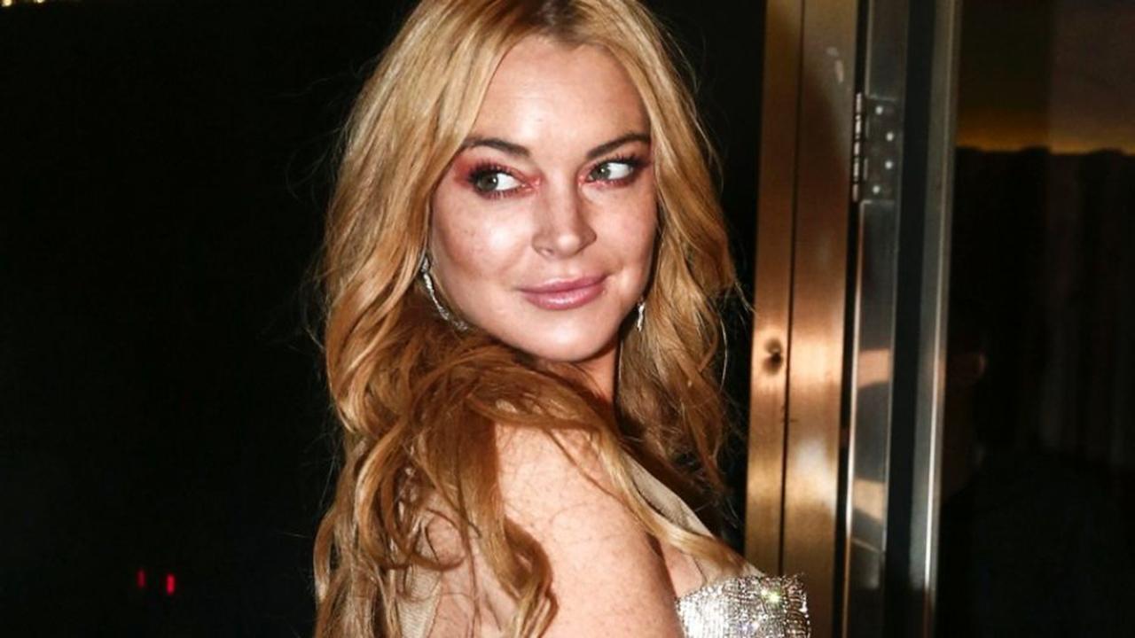 Lindsay Lohan says no photos