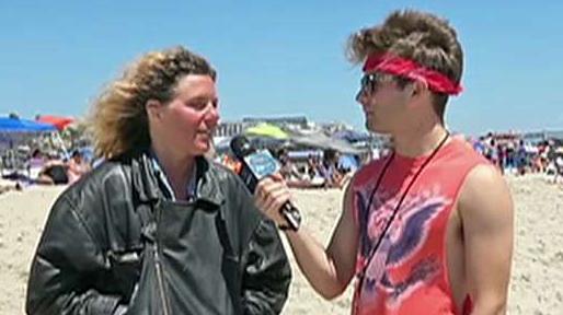 Beachgoers flunk Independence Day pop quiz