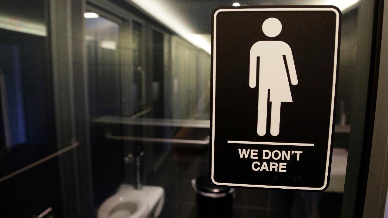Ohio bill would 'out' transgender students to parents