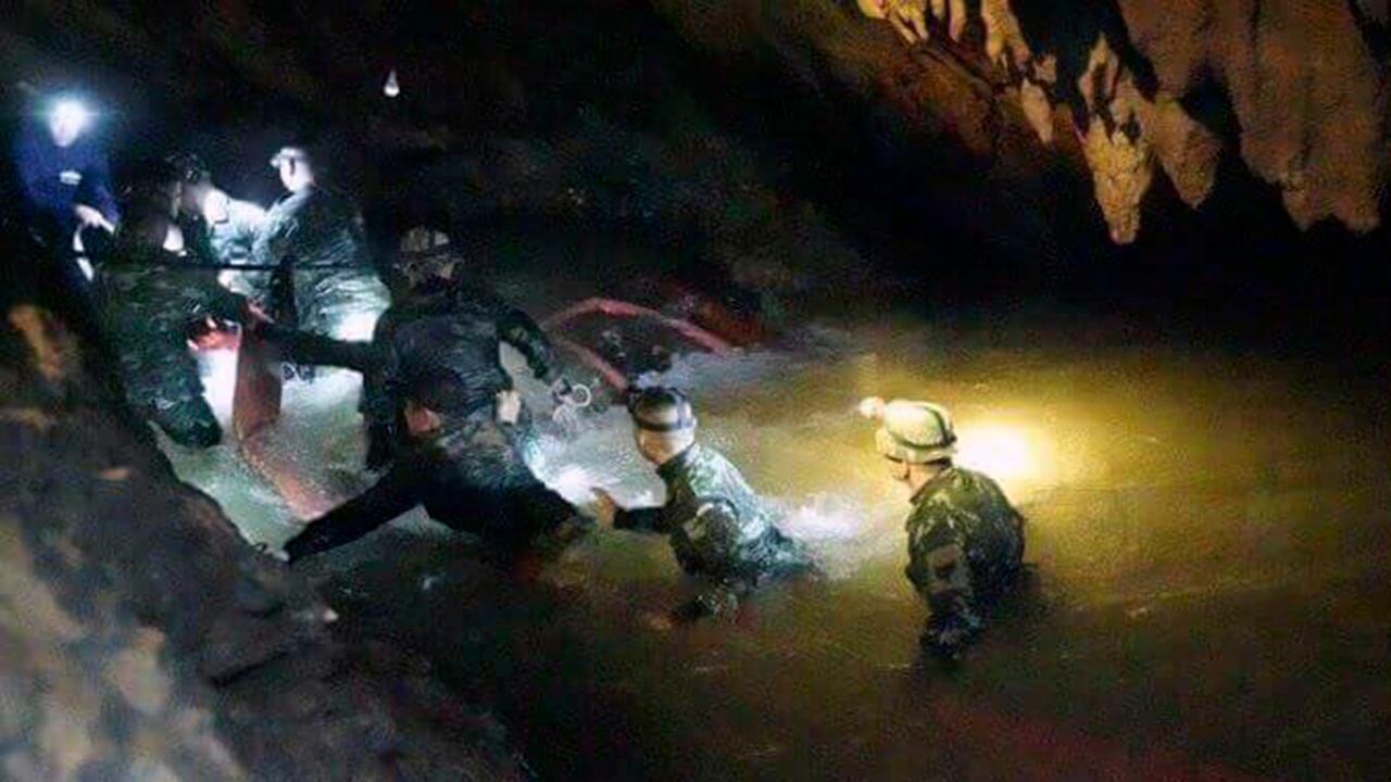 Thai Navy SEALs analyze cave rescue plans ahead of rain