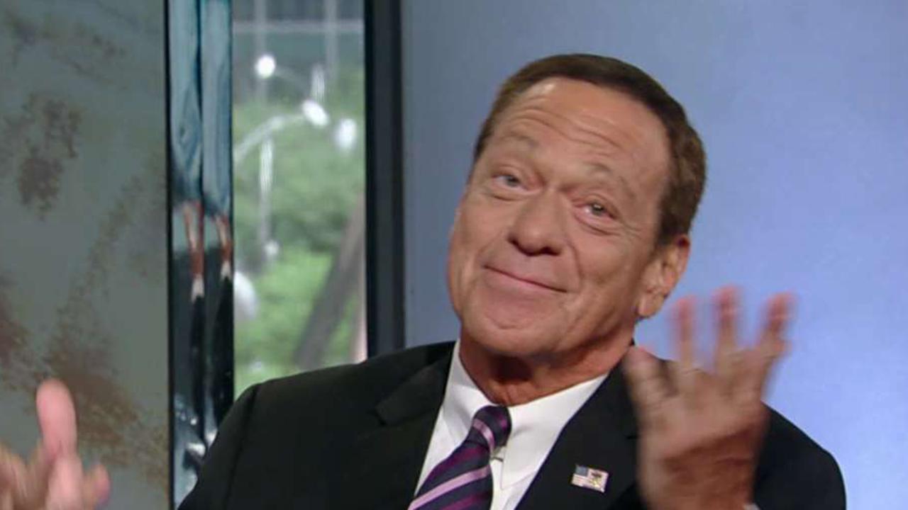 Actor James Woods shares on Twitter that his talent agent dropped him on Independence Day; comedian Joe Piscopo weighs in.