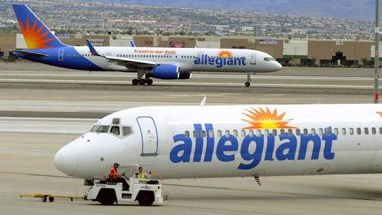 Allegiant Air pilots threaten strike over schedule dispute