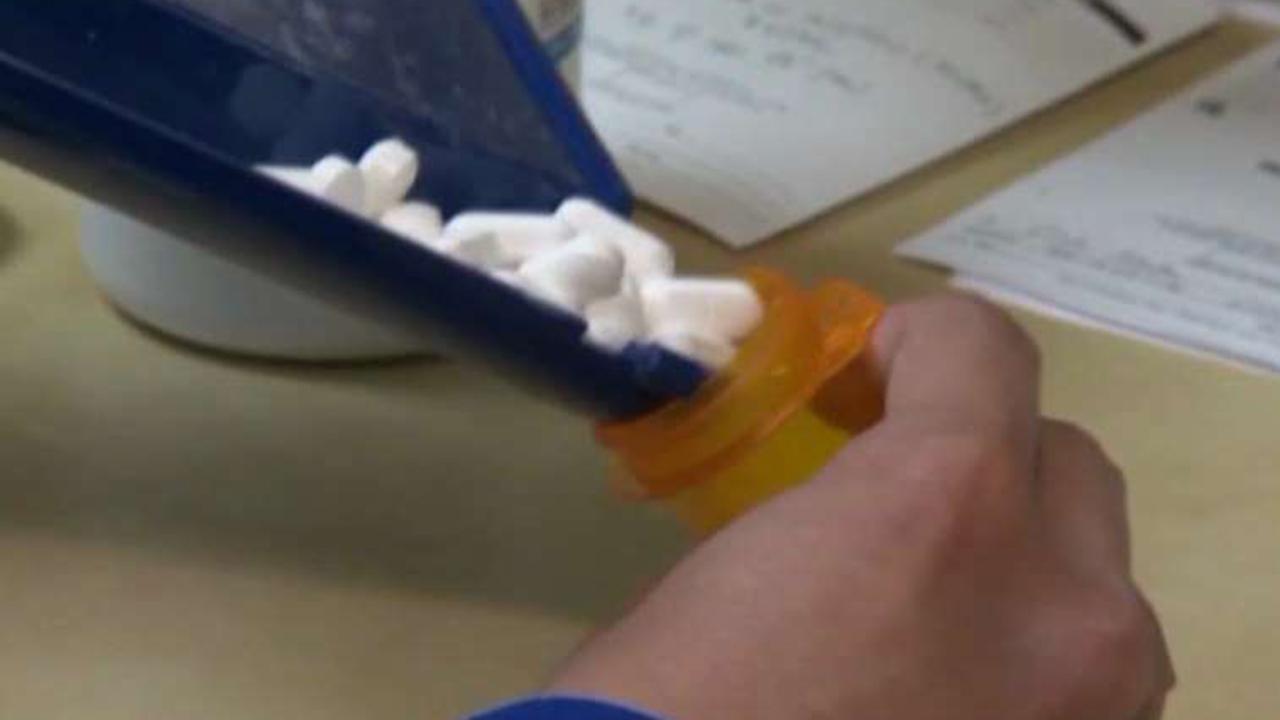 Should students be trained to give overdose-reversal drug?