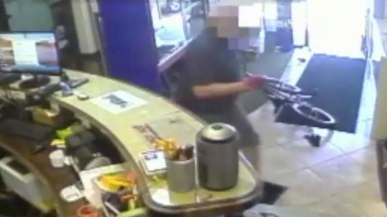 Suspect Killed In Pawn Shop Robbery Shootout Fox News Video