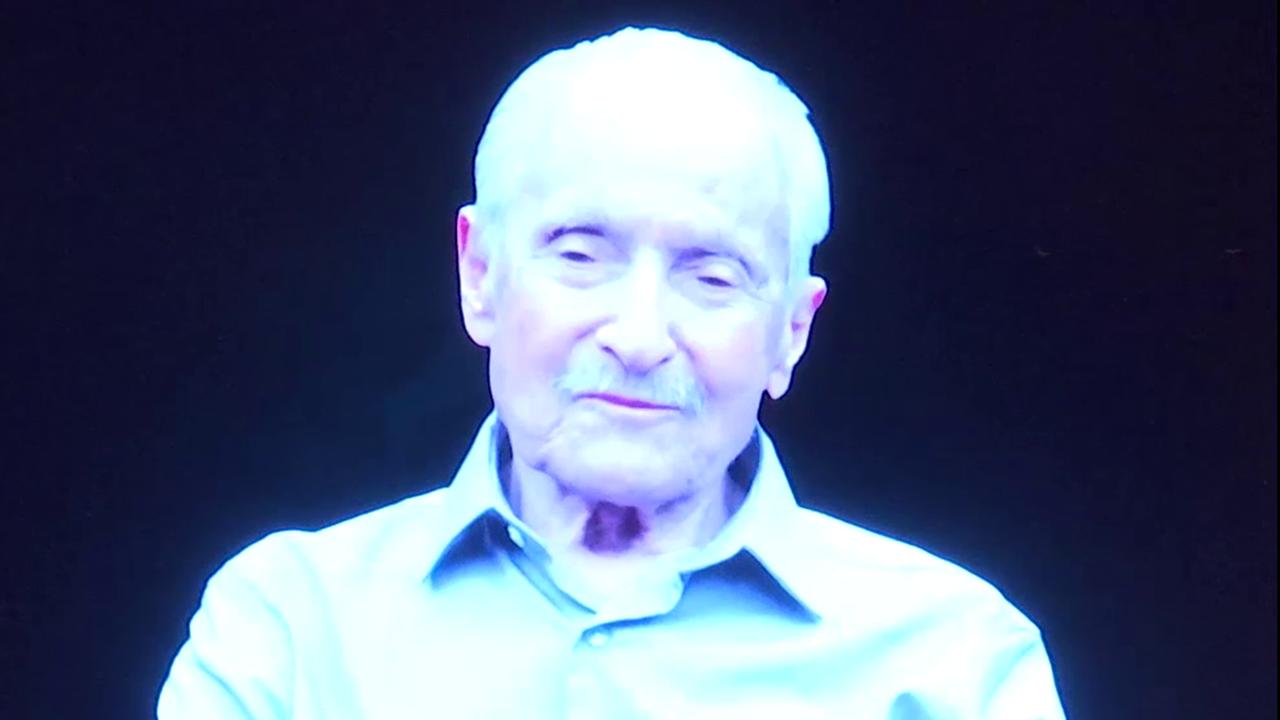 Race against time to make holograms of Holocaust survivors