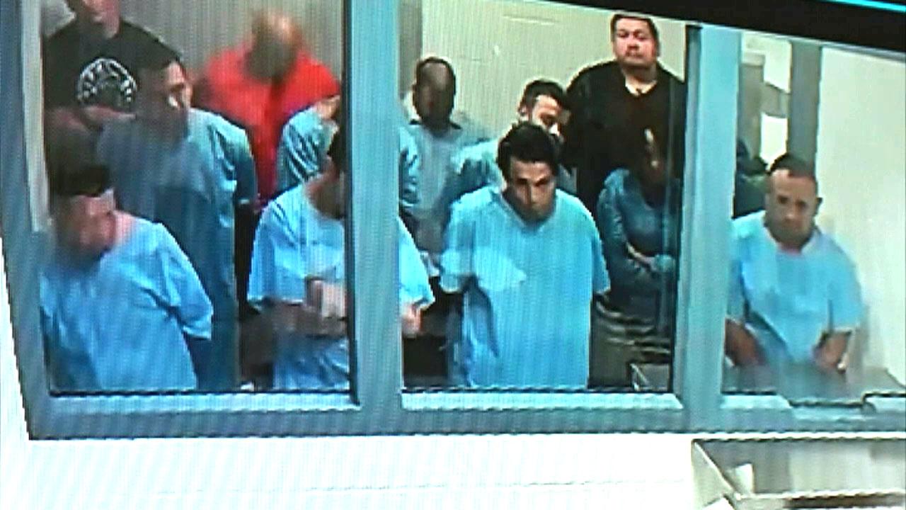Men accused of trying to rob Texas jewelry store arraigned