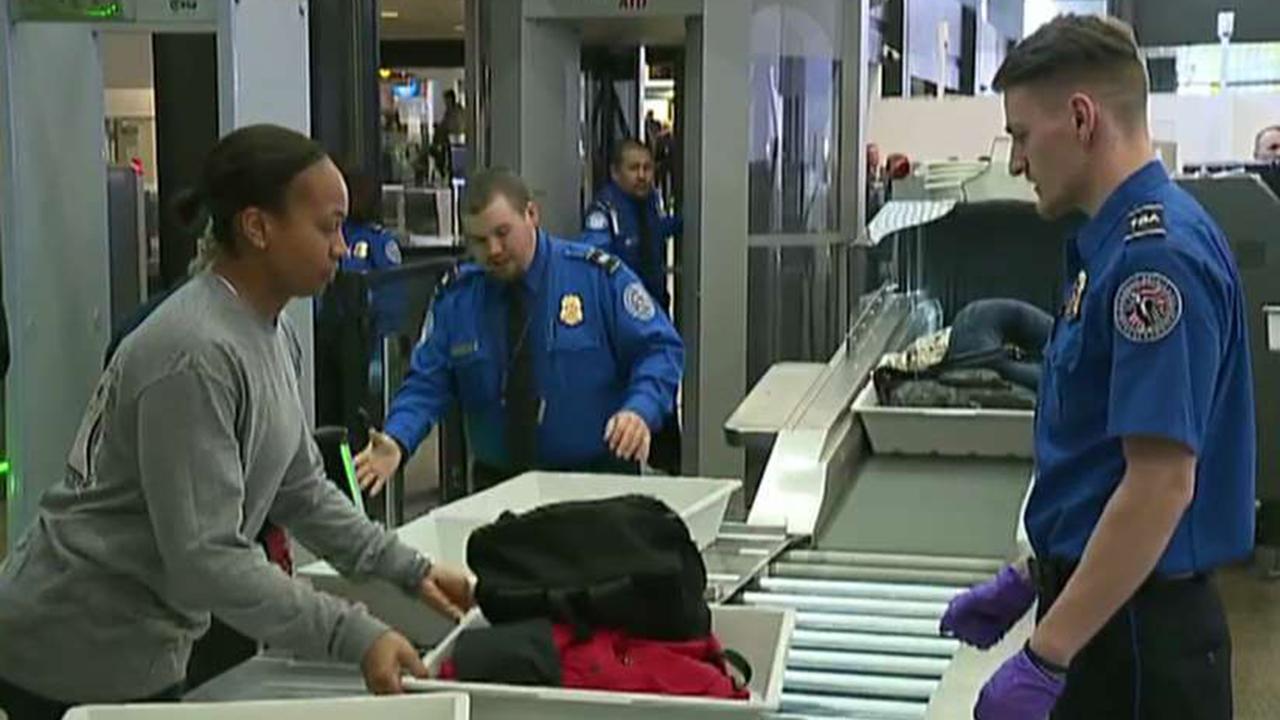 TSA looks to end screening at small airports
