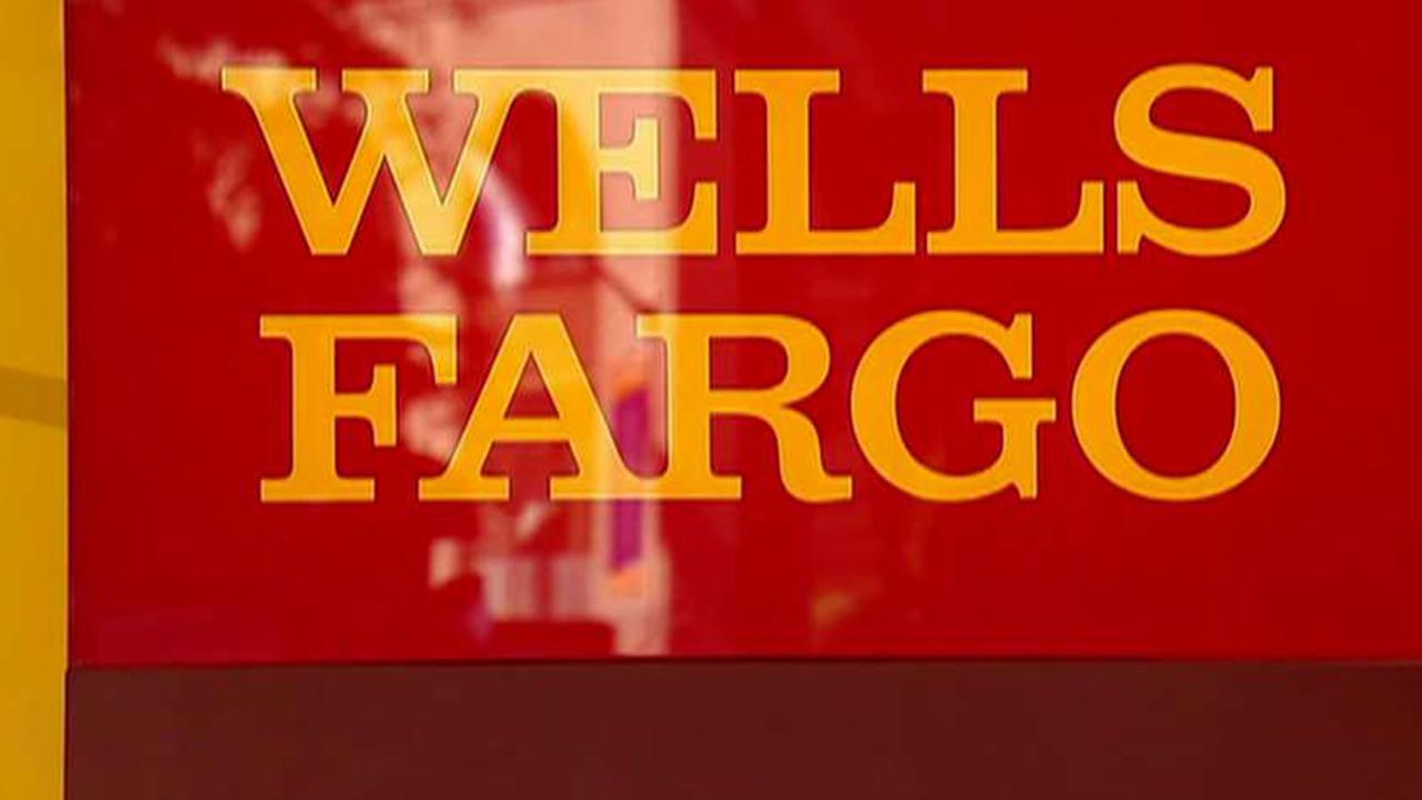Wells Fargo computer glitch forecloses hundreds of homes