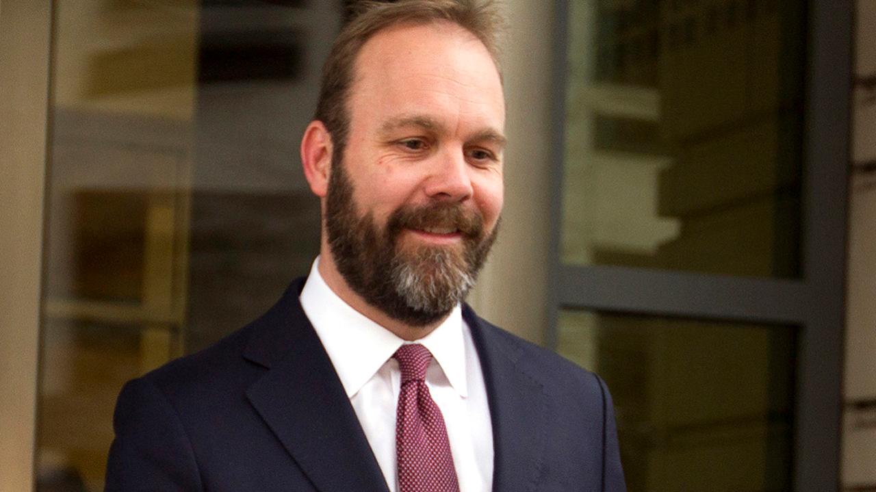 Rick Gates takes the stand in Manafort trial