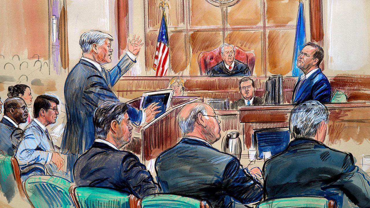 Manafort lawyers call no witnesses as case nears end