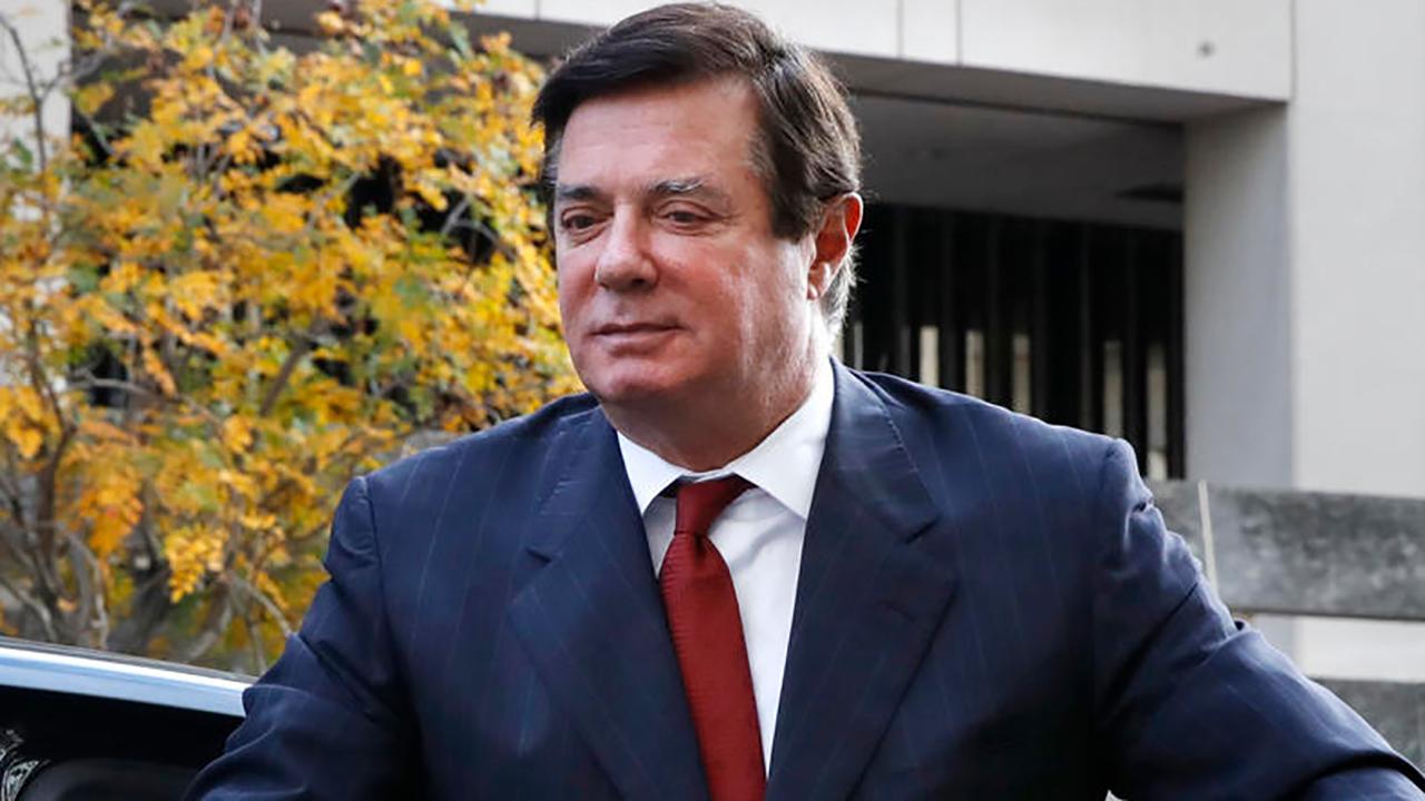 Manafort jury asks questions, ends 1st day of deliberations
