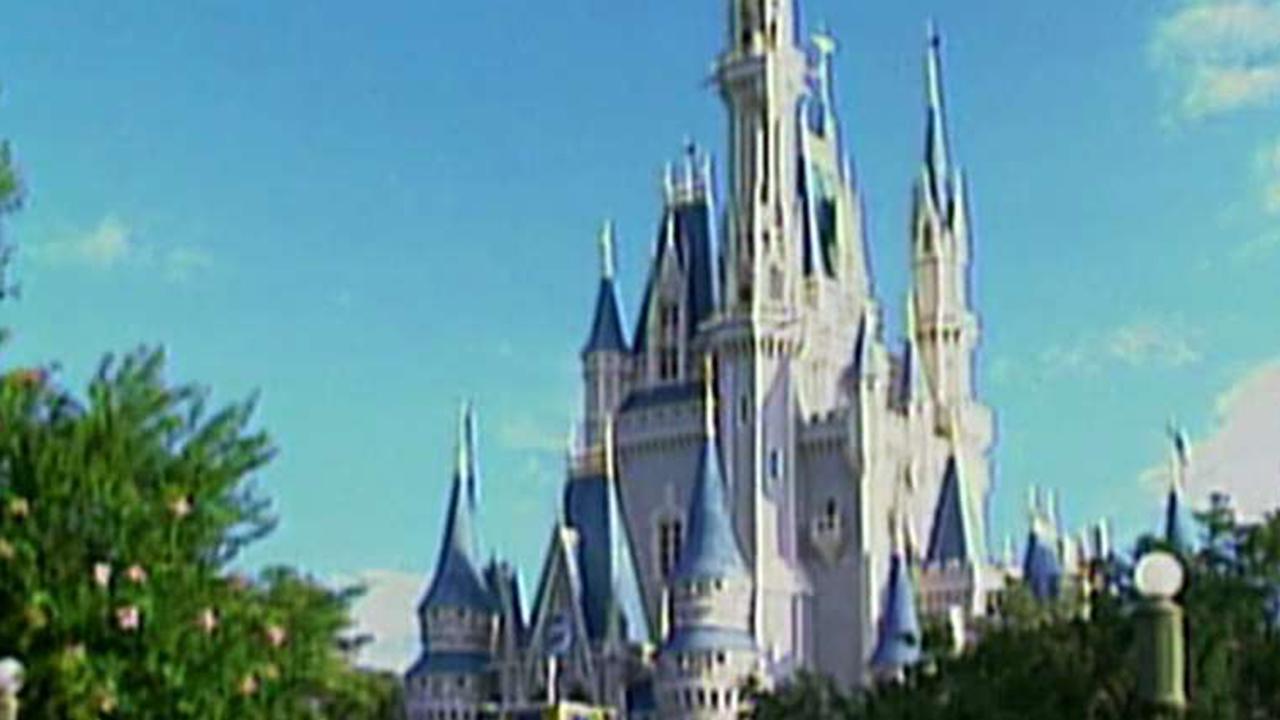 Disney offers to pay for employees' college tuition