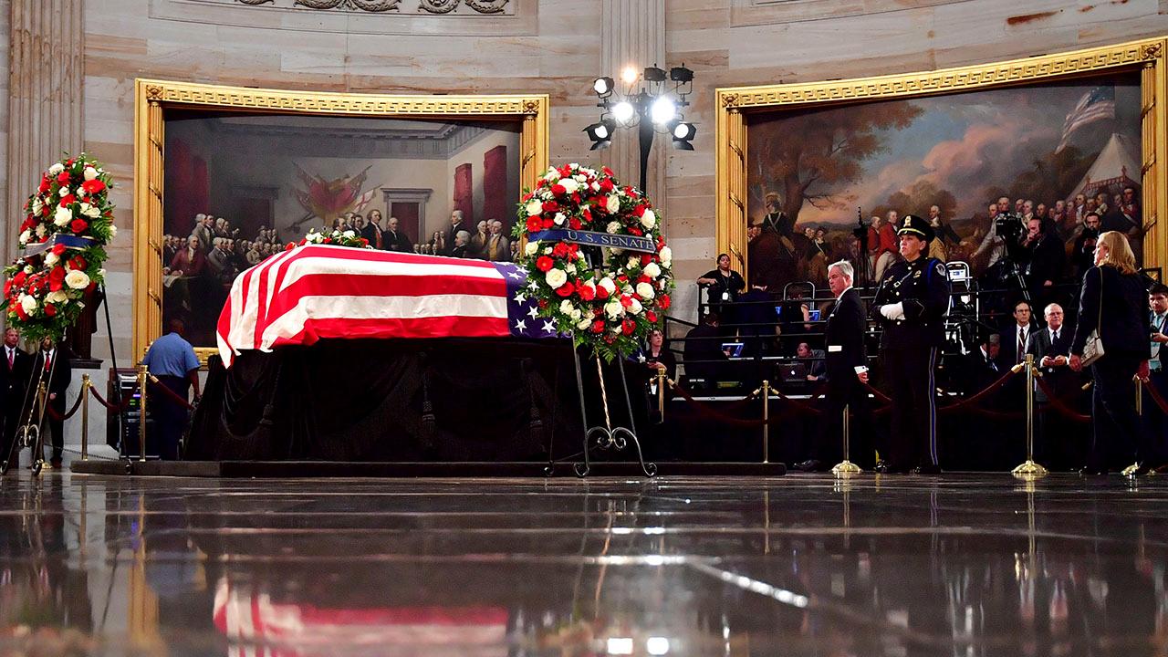 Senate and House members pay respects to John McCain