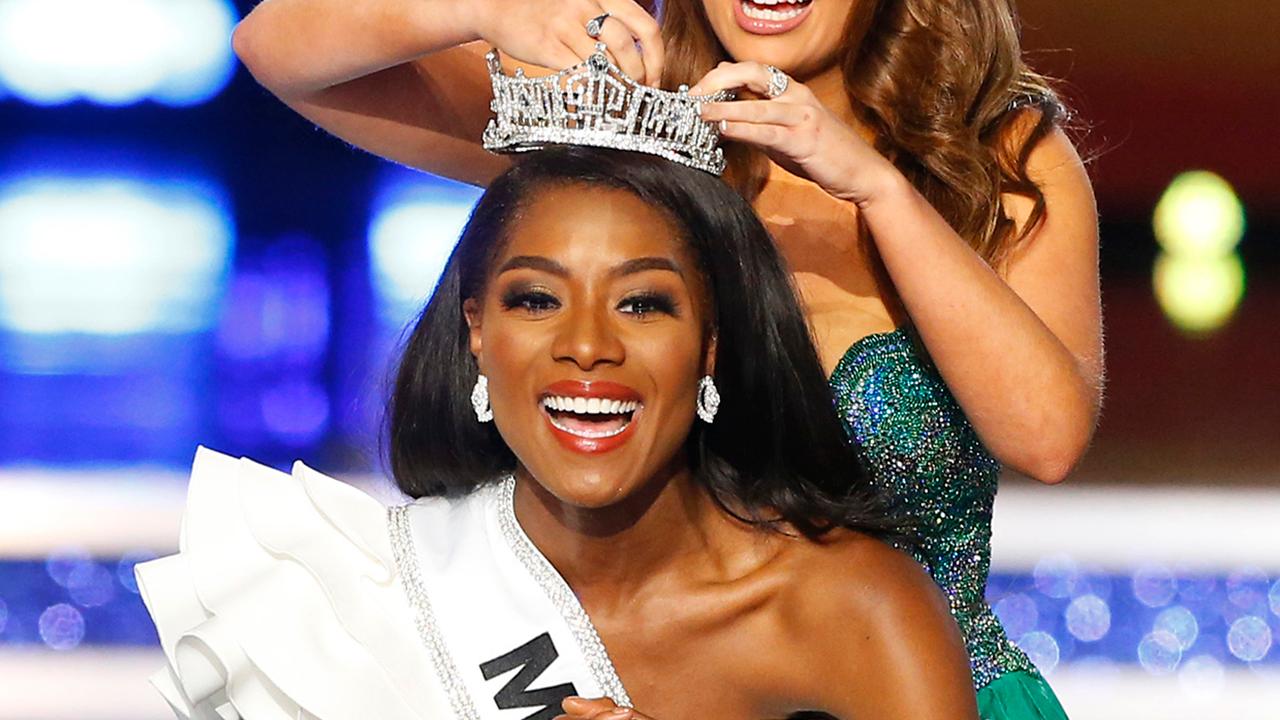 New Miss America crowned amid controversy