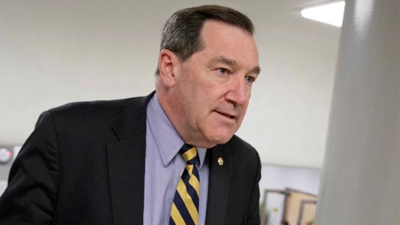 Sen. Donnelly among 10 vulnerable Democrats in Trump states