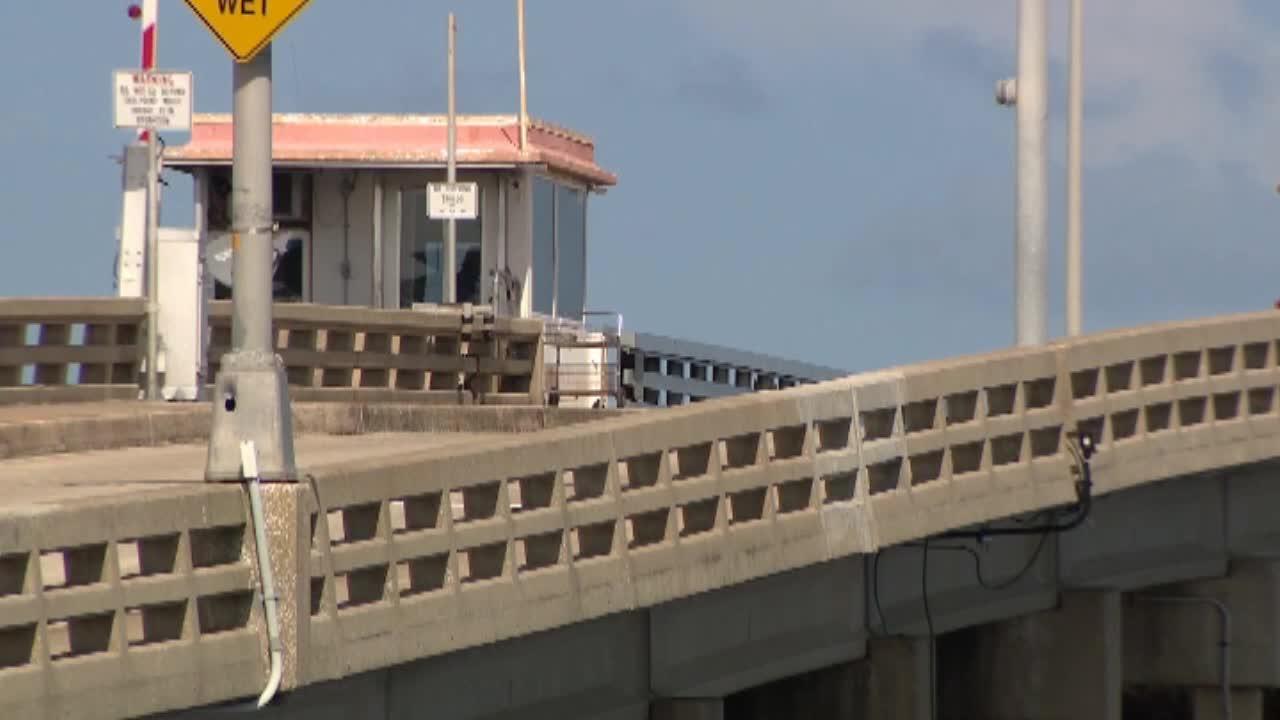 Man thrown off bridge in Daytona, Florida