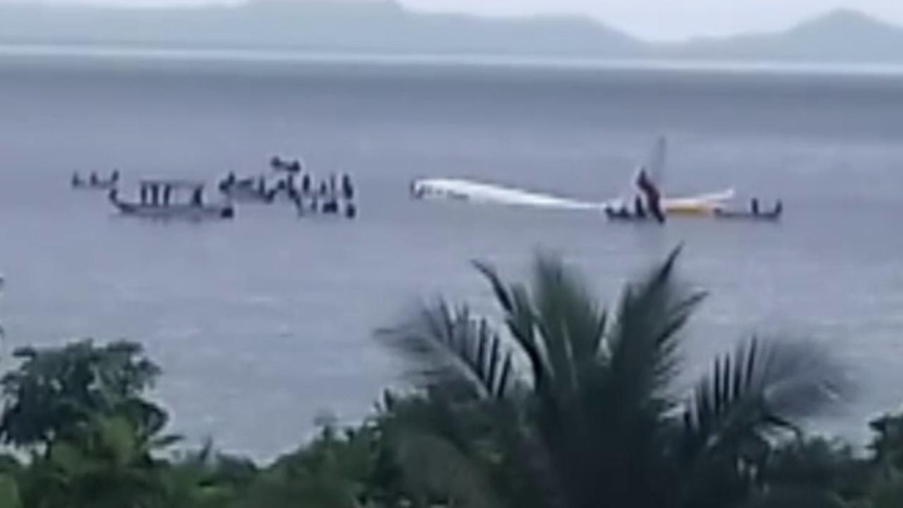 Raw video: Passenger jet crashes into water in Micronesia