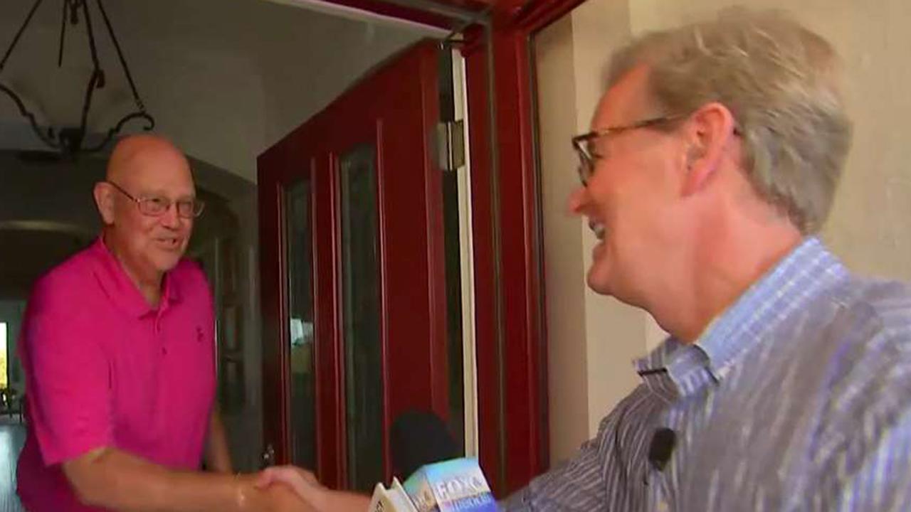 Steve Doocy surprises fans with breakfast at home