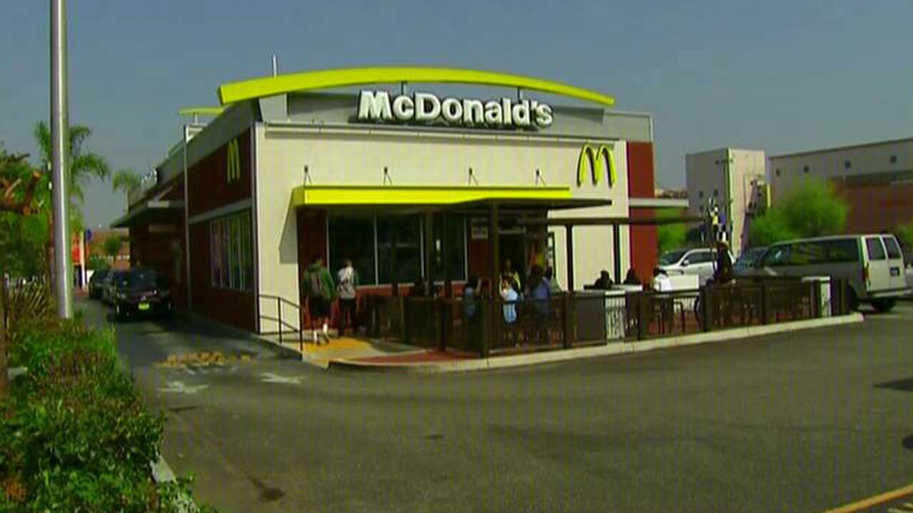 Teen sues McDonald's over hot water